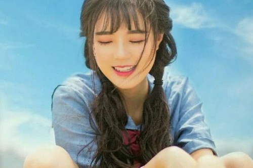 用html設計一個個人簡歷網頁模板